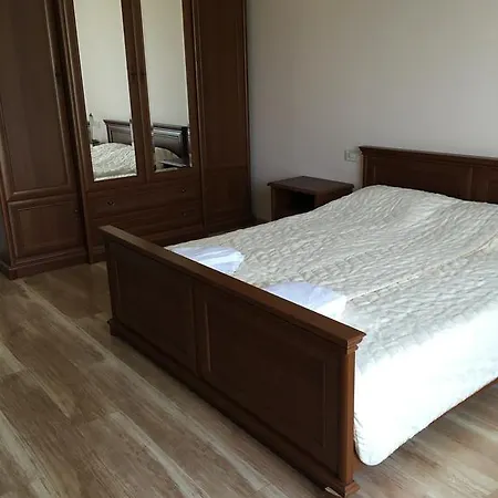 Port Palace Sveti Konstantin