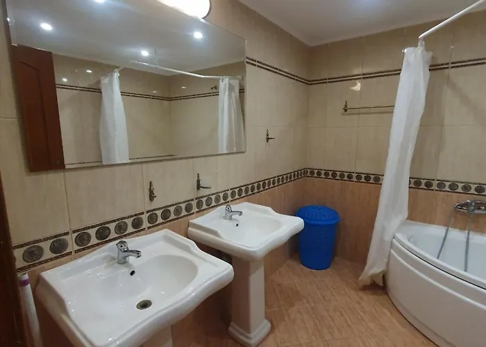 Port Palace St Constantin et Helena