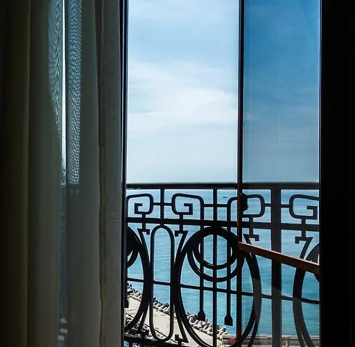 Hotel Port Palace St Constantin et Helena