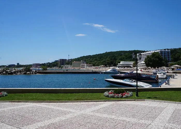 Hotel Port Palace St Constantin et Helena