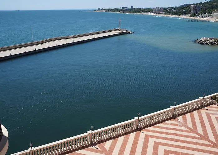 Hotel Port Palace St Constantin et Helena