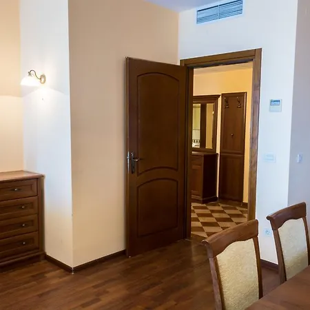 Hotel Port Palace *